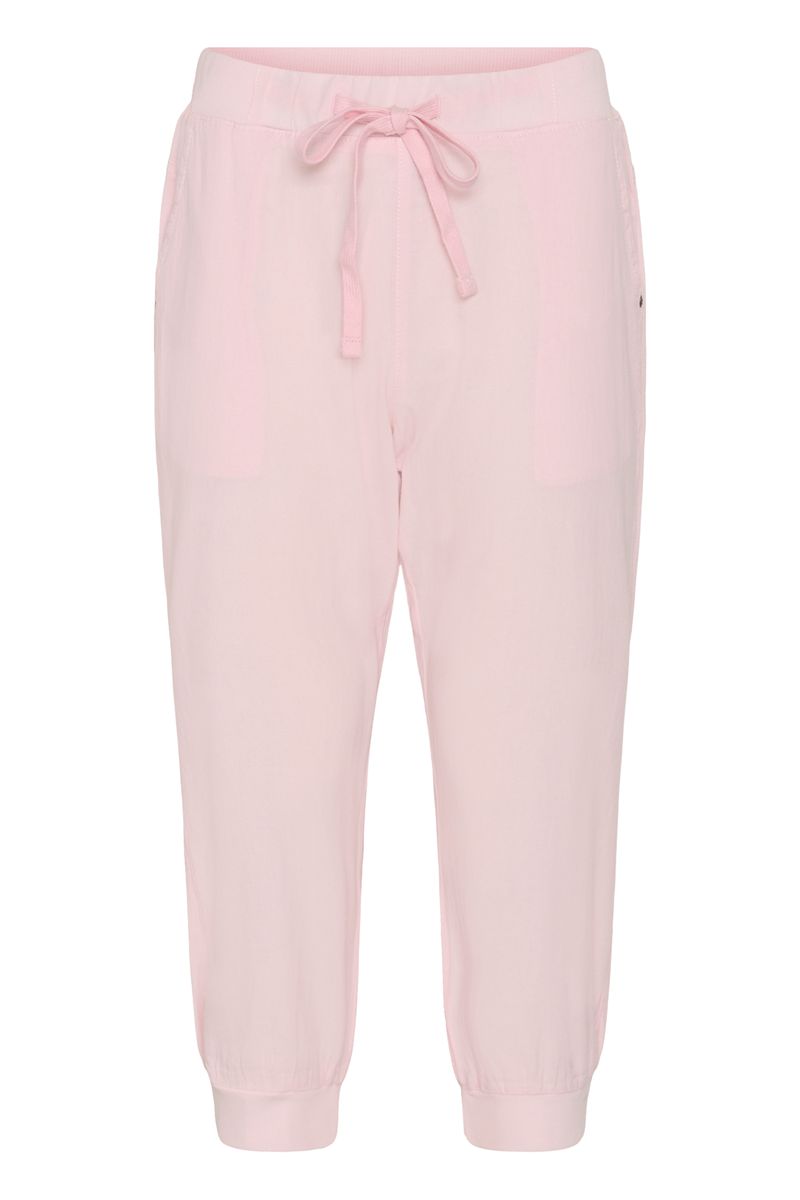 KAnaya capri, ballerina