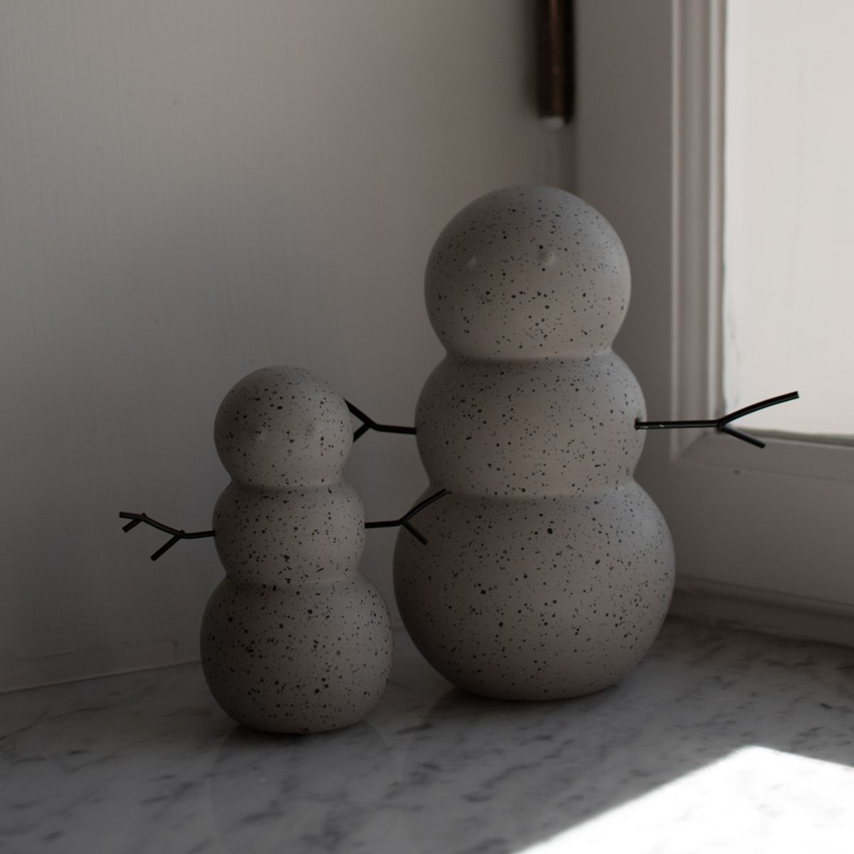 Snowman large, mole dot